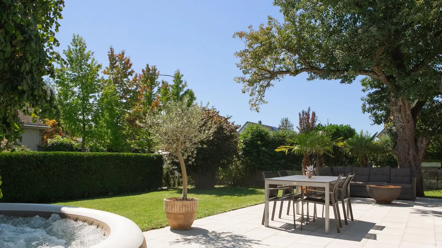 Single house for sale - 8181 Höri