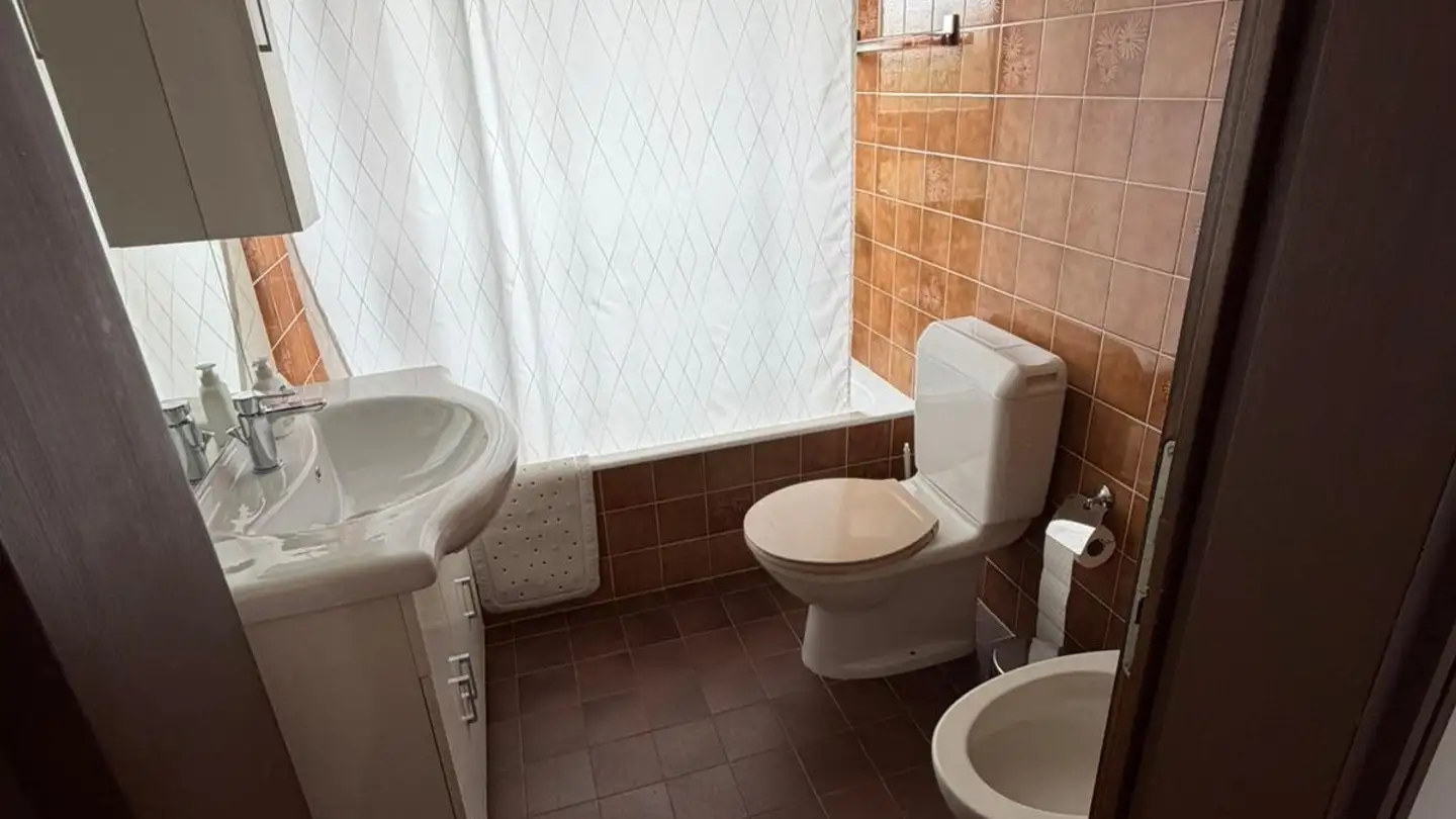 Apartment for rent - Stráda Di Ronchétt 4, 6967 Dino - Photo 2