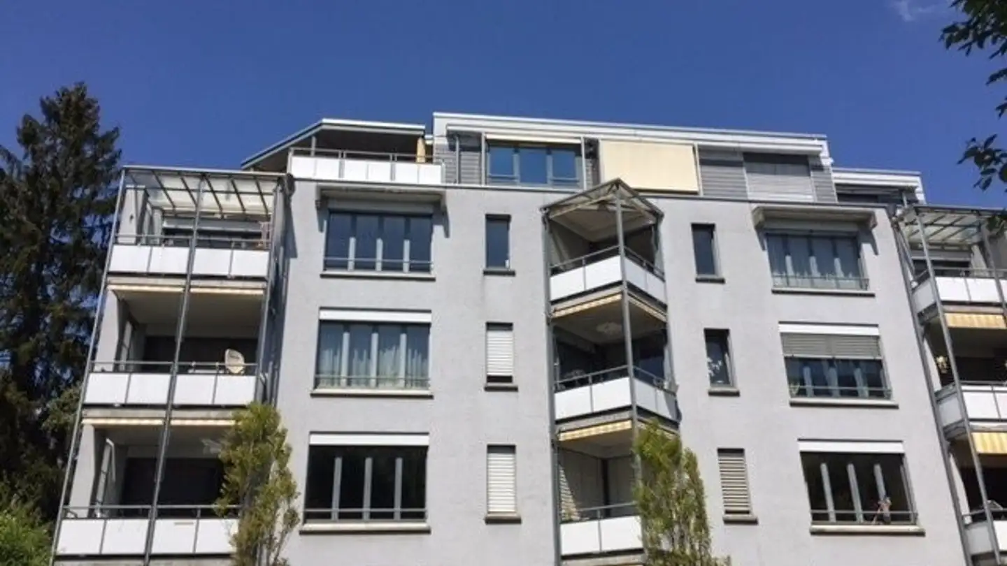 Place de parking souterraine à louer - Weissenbühlweg, 3007 Bern