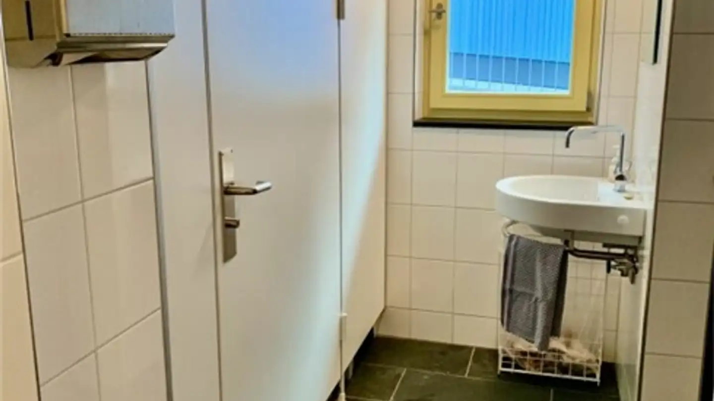 Spazio ufficio in vendita - Huebstrasse 27, 8636 Wald ZH - Photo 4