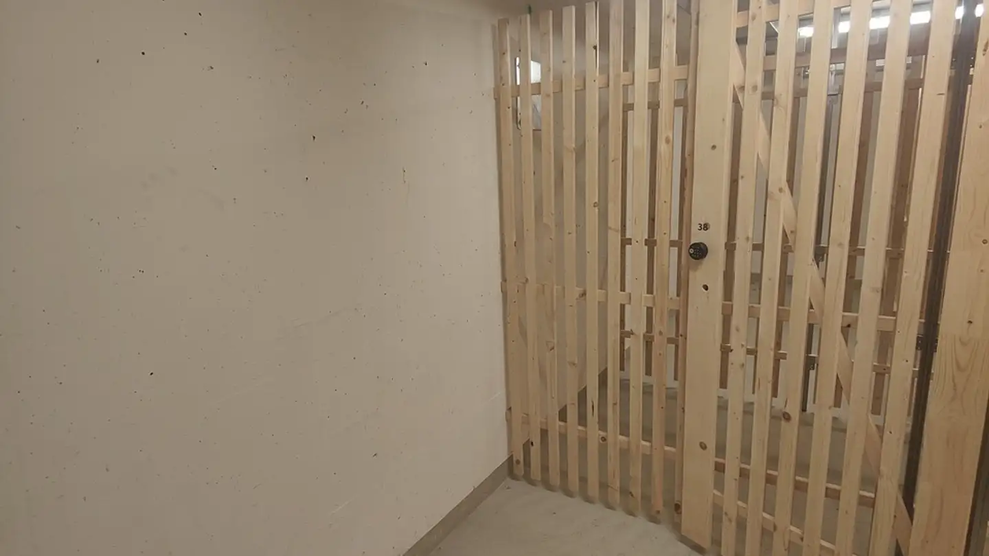 Storage space for rent - Hochstrasse, 4053 Basel