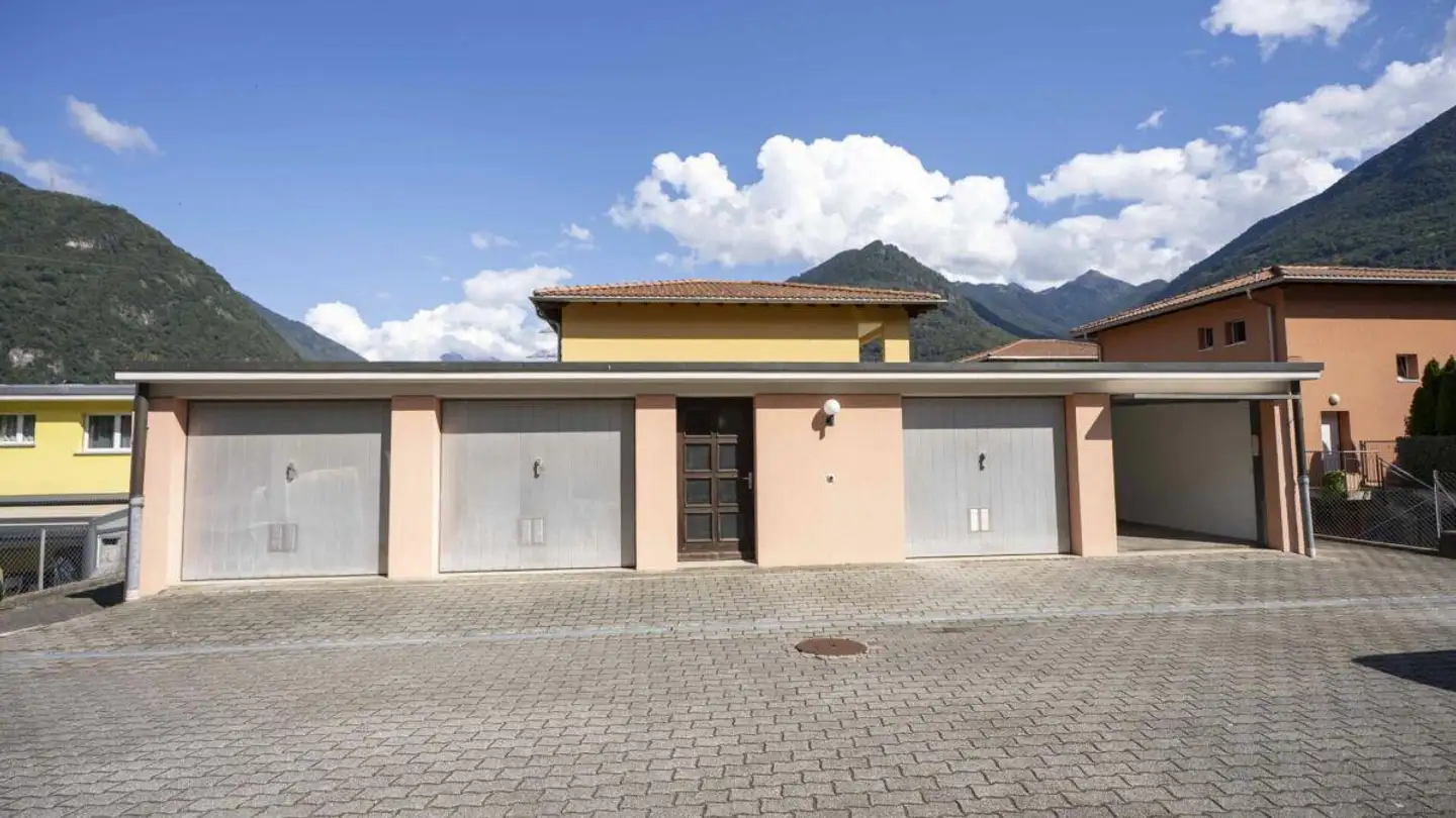 Edificio residenziale in vendita - 6518 Gorduno - Photo 4