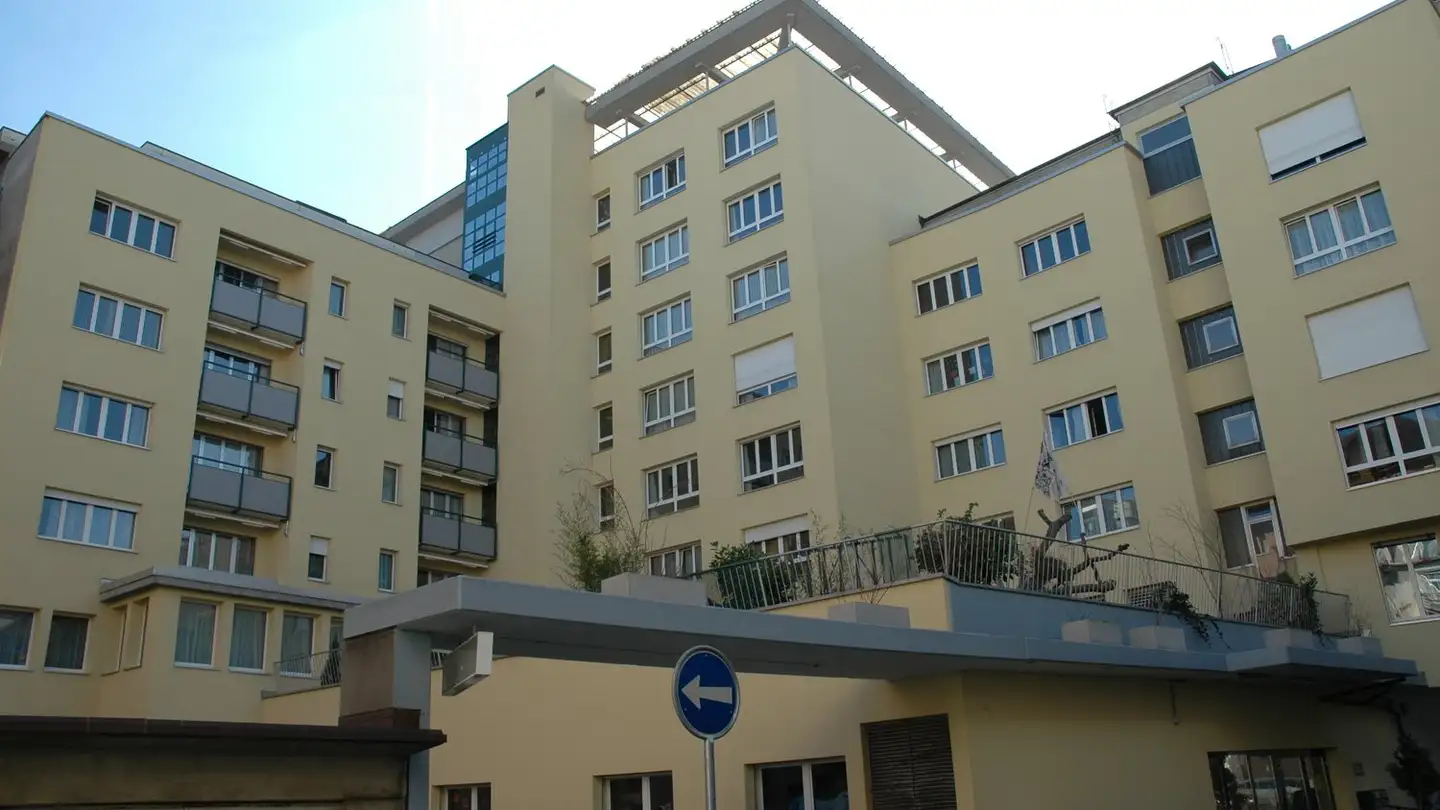 Tiefgaragenstellplatz mieten - Zurlindenstrasse 110, 8003 Zürich