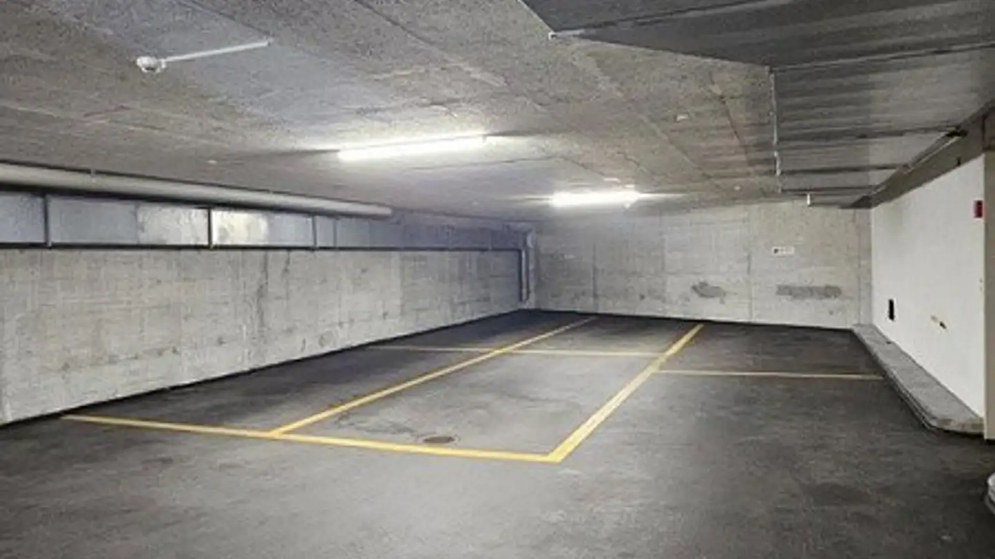 Tiefgaragenstellplatz mieten - Bahnhofstrasse 21, 6300 Zug