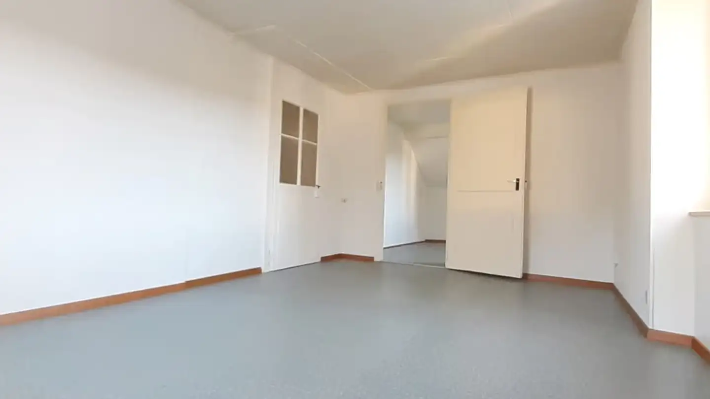 Apartment for rent - Les Bolles-Du-Temple 7, 2117 La Côte-aux-Fées - Photo 4