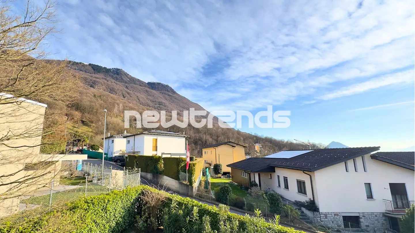 Semi-detached house for sale - 6965 Cadro