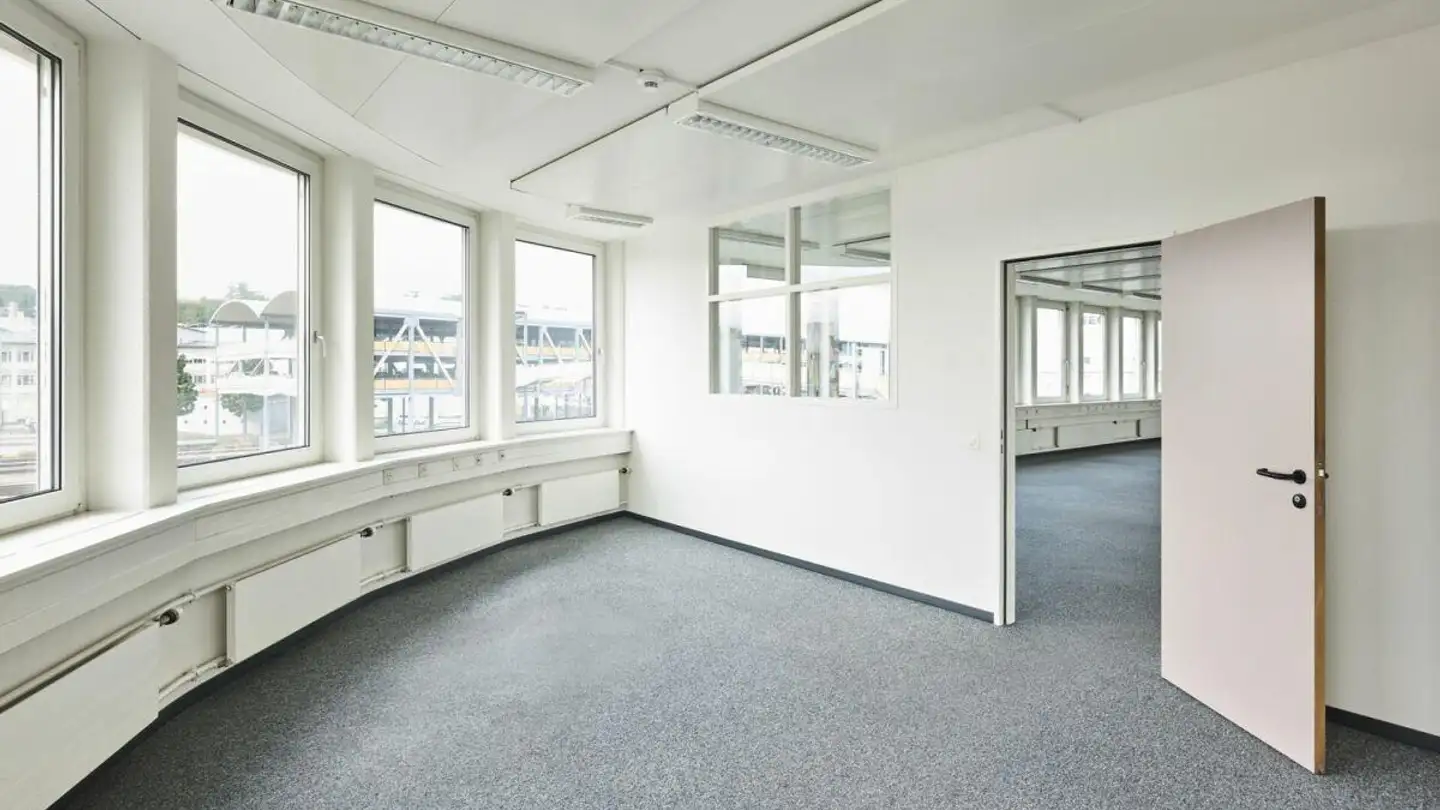 Bürofläche mieten - Genuastrasse 11, 4142 Münchenstein - Foto 3