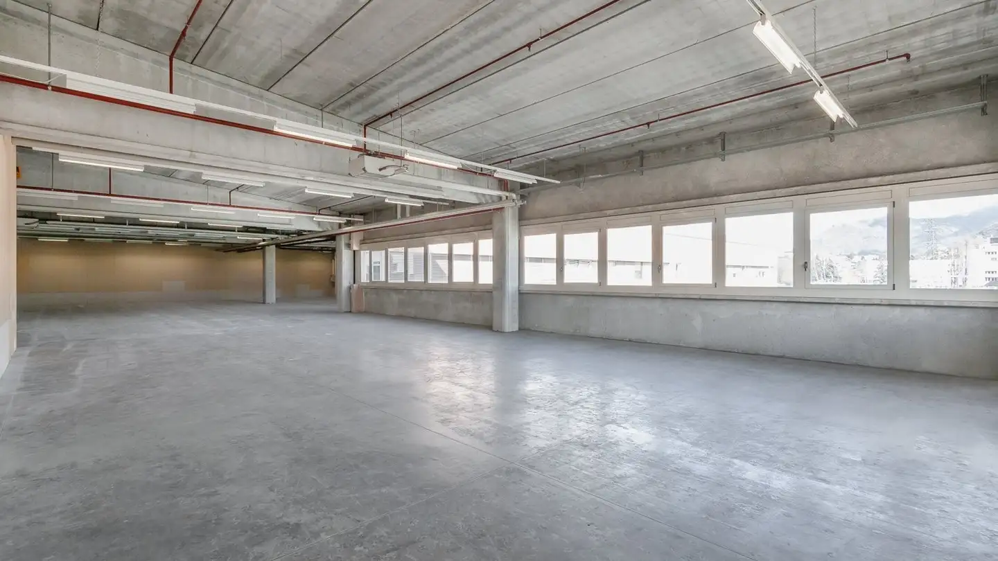 Immeuble industriel à louer - Via Cantonale 6, 6928 Manno