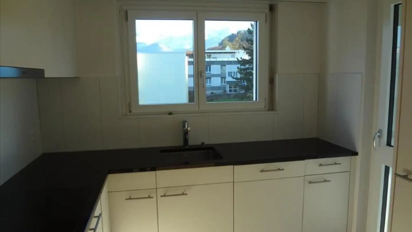 Apartment for rent - Obere Bahnhofstrasse 22k, 3700 Spiez - Photo 3