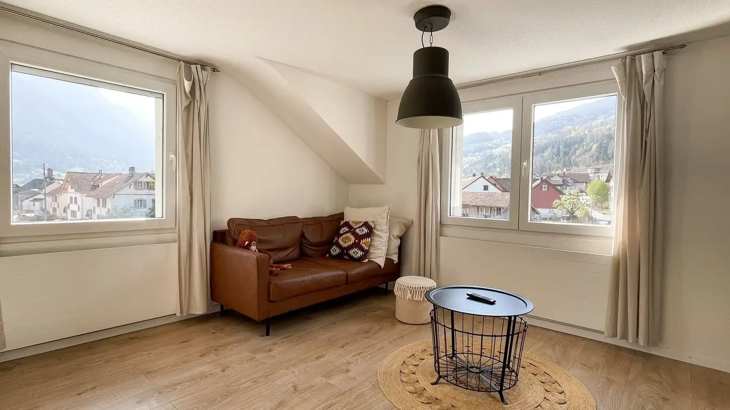 Dachgeschosswohnung mieten - 8890 Flums