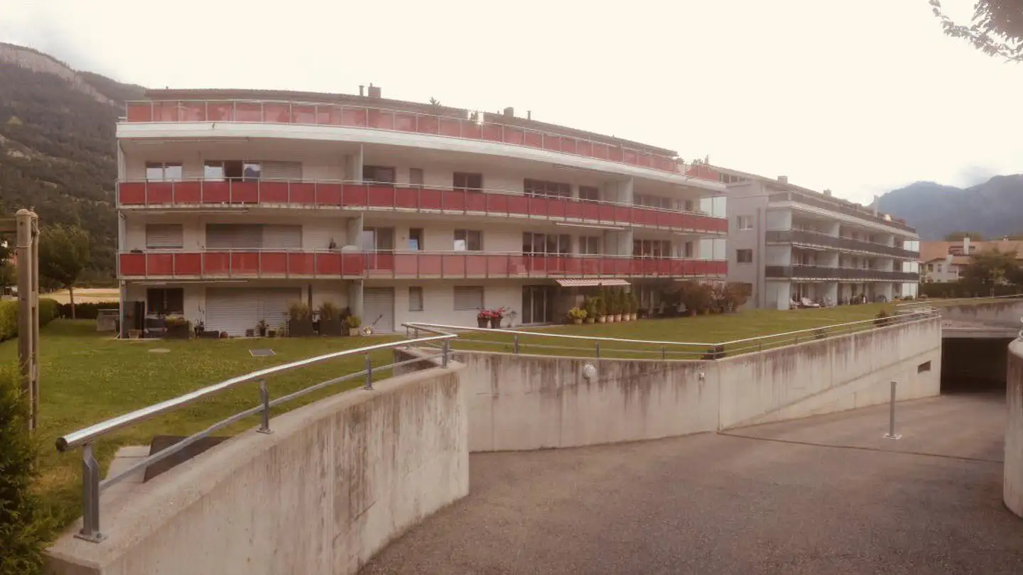 Tiefgaragenstellplatz mieten - Adlerweg 11, 7000 Chur