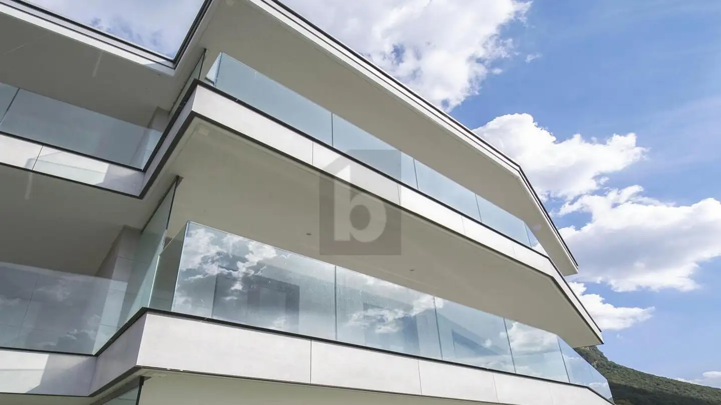 Apartment for rent - 6825 Capolago
