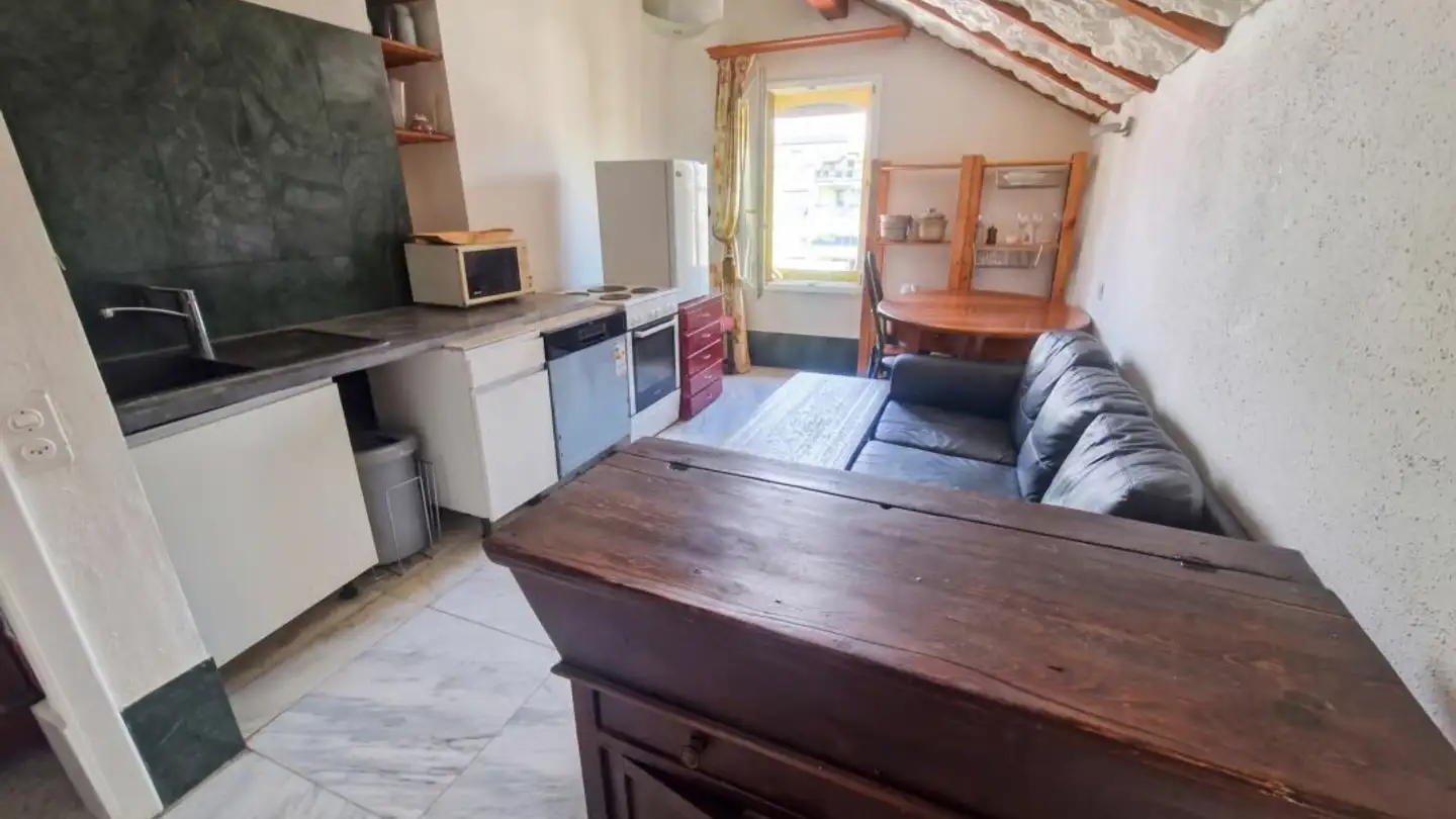 Attic flat for sale - Route De Brügg / Brüggstrasse 74, 2503 Biel/Bienne