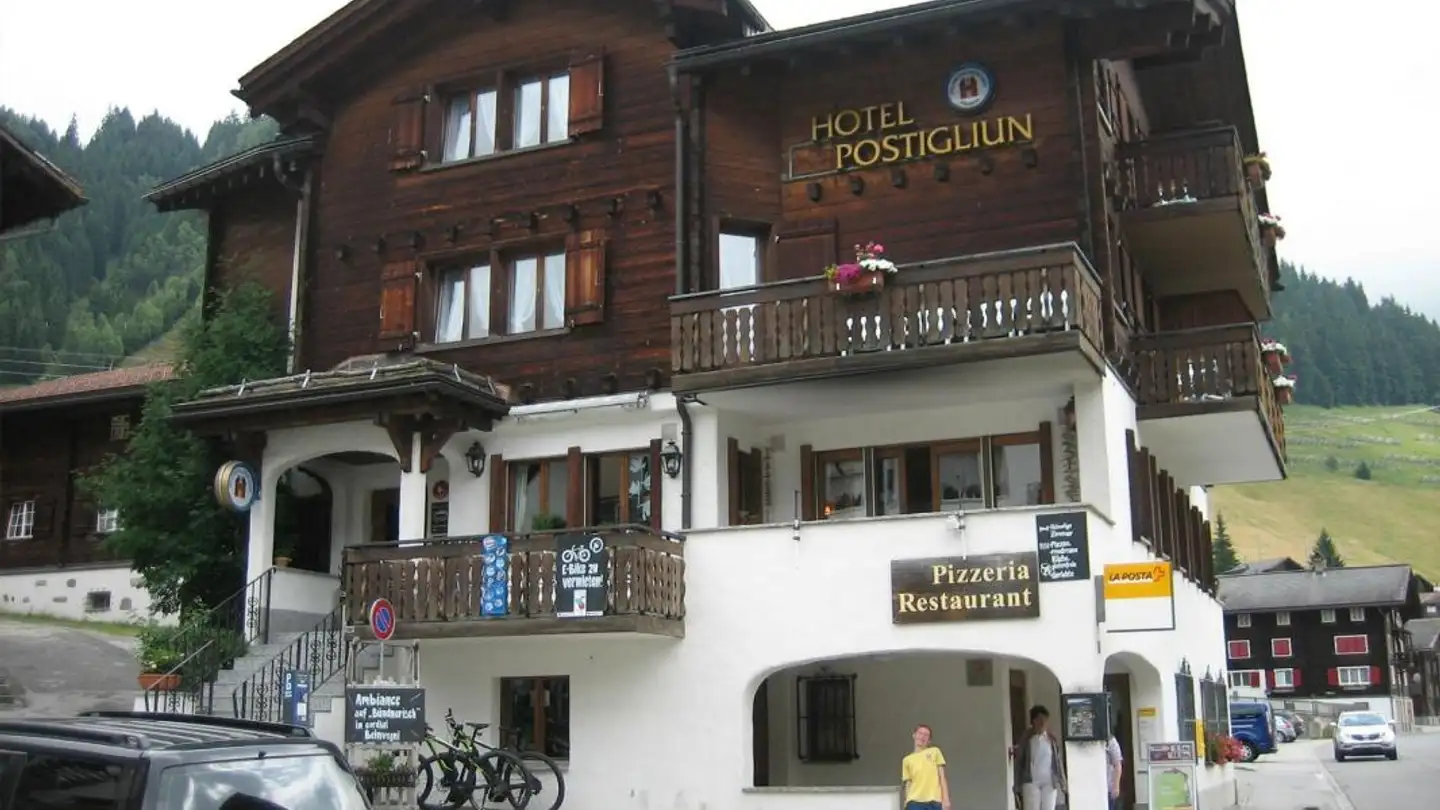 Hotel in vendita - Via Alpsu, 7188 Sedrun - Photo 2