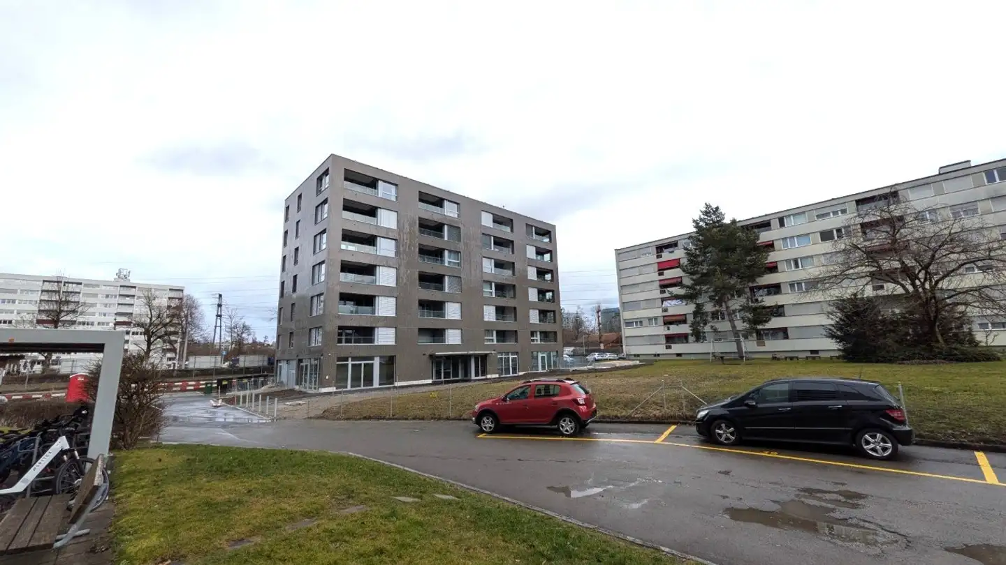 Commercial à louer - Hirzenbachstrasse 86, 8051 Zürich