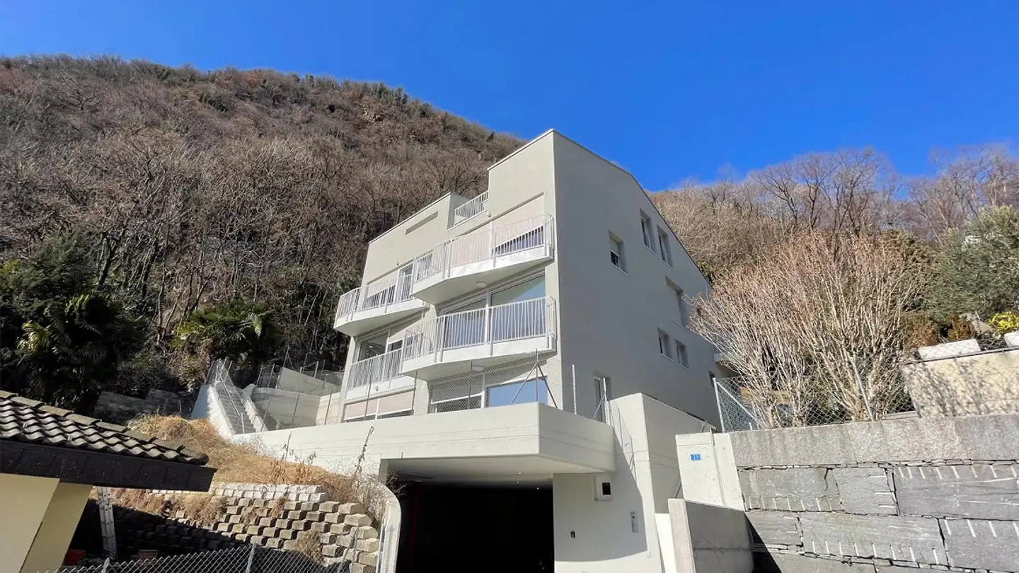 Appartamento a gradini in vendita - 6533 Lumino