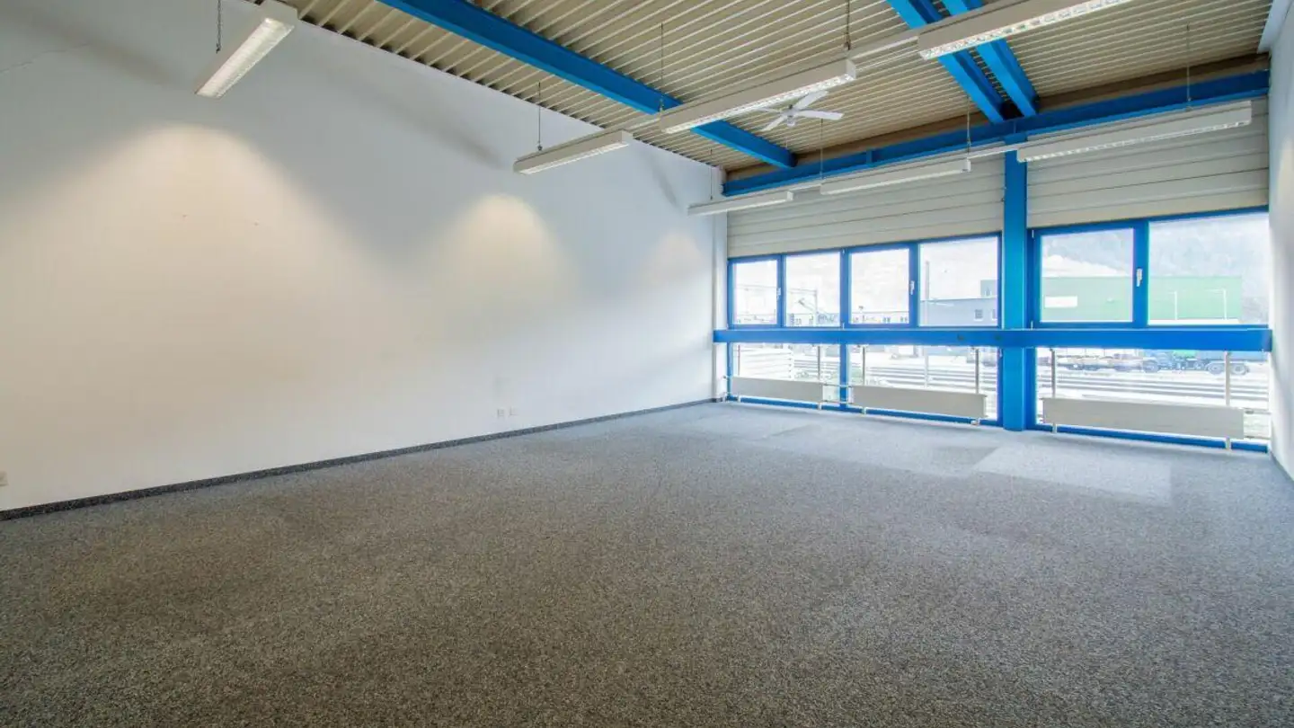 Workshop for rent - Oberaustrasse 7, 7203 Trimmis - Photo 2