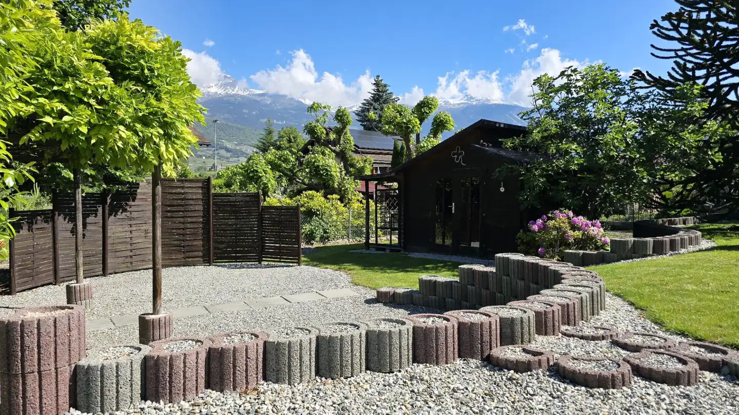 Villa for sale - 3966 Chalais