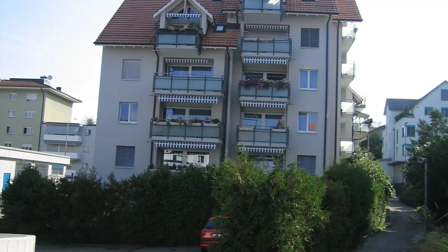 Tiefgaragenstellplatz mieten - Uitikonerstrasse 16, 8952 Schlieren