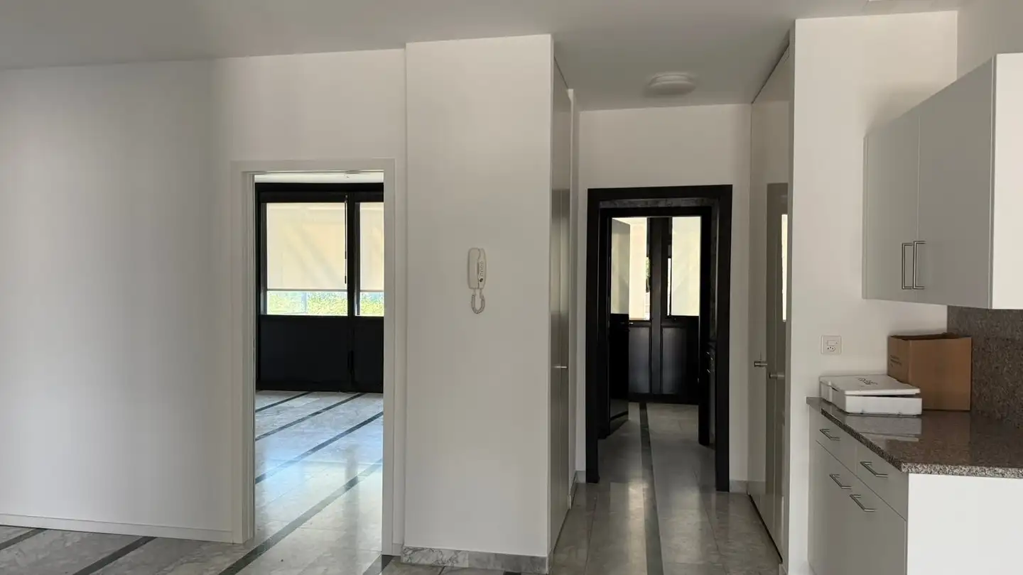 Spazio ufficio in affitto - In Tirada 1, 6528 Camorino - Photo 3