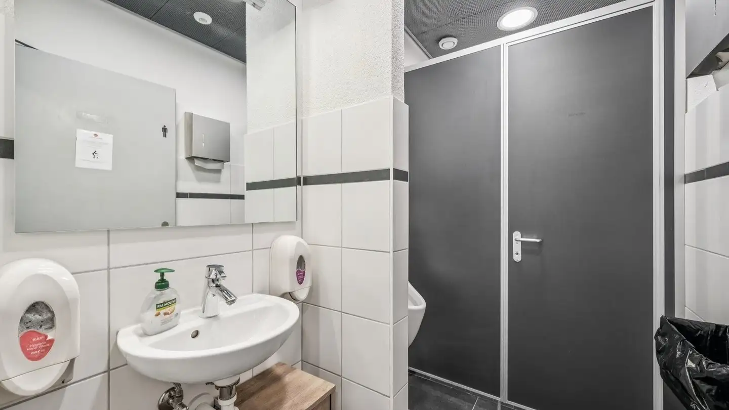 Bureau à louer - Zürichstrasse 72, 8306 Brüttisellen - Photo 4