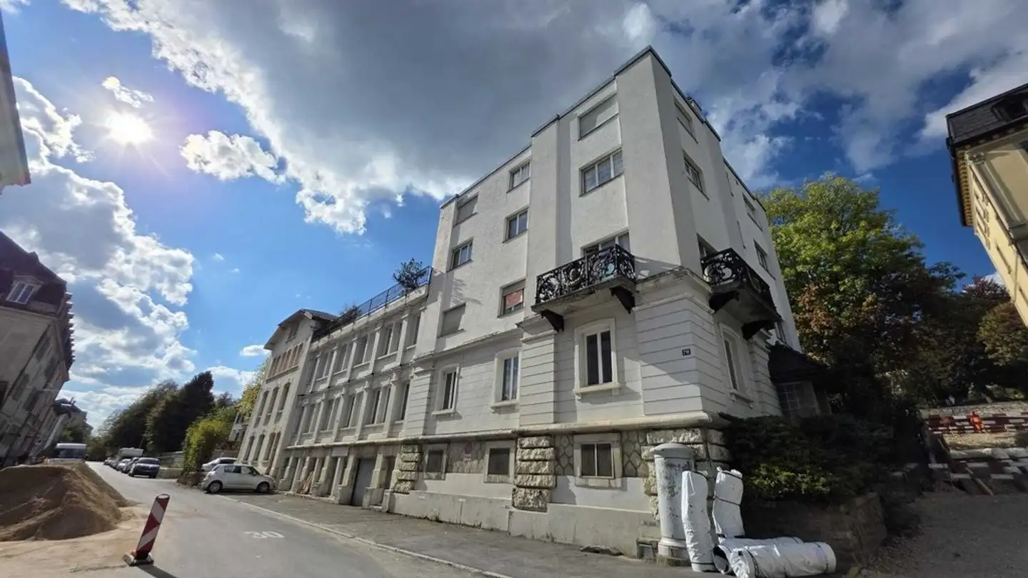 Place de parking extérieure à louer - 2300 La Chaux-de-Fonds - Photo 3