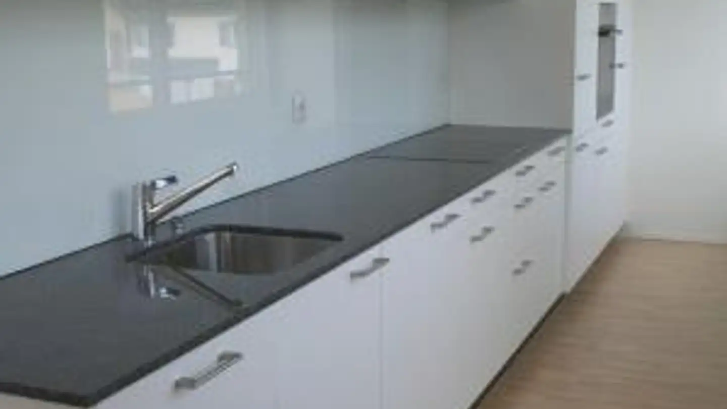 Apartment for rent - Luzernerstrasse 18, 5643 Sins - Photo 2