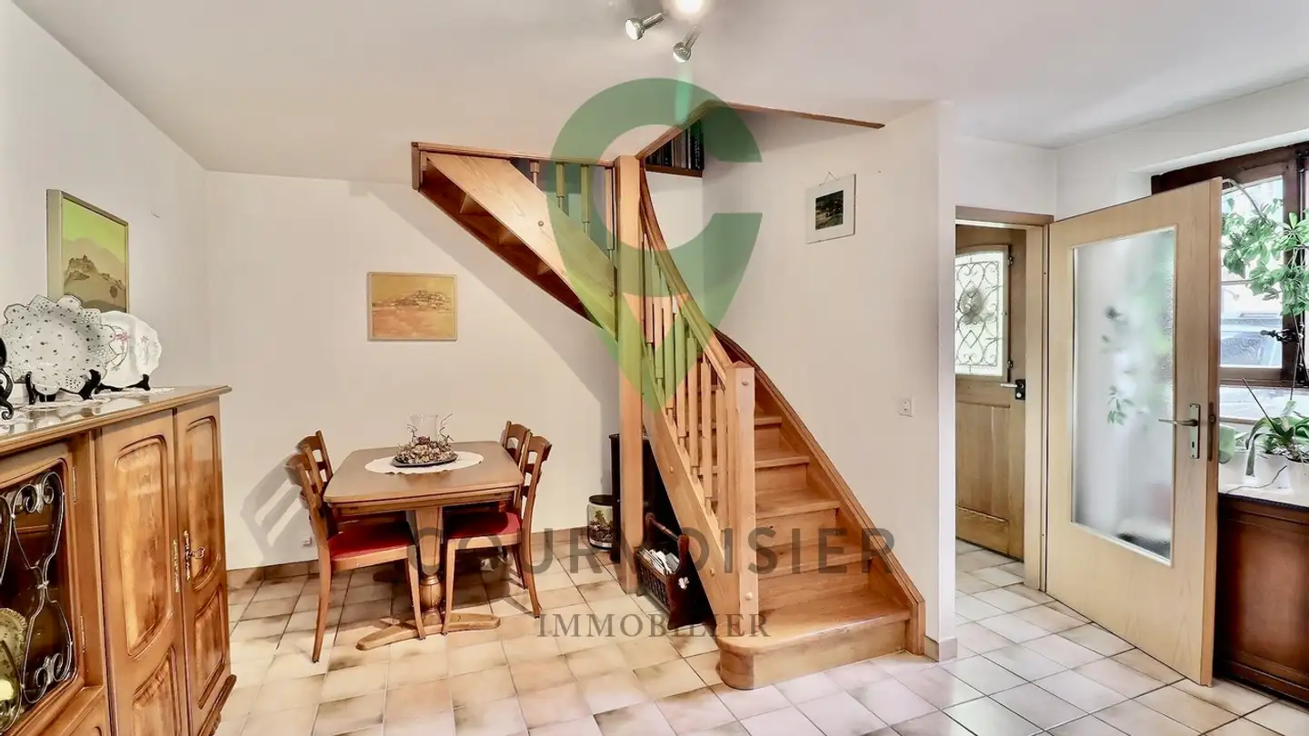 Single house for sale - 1182 Gilly