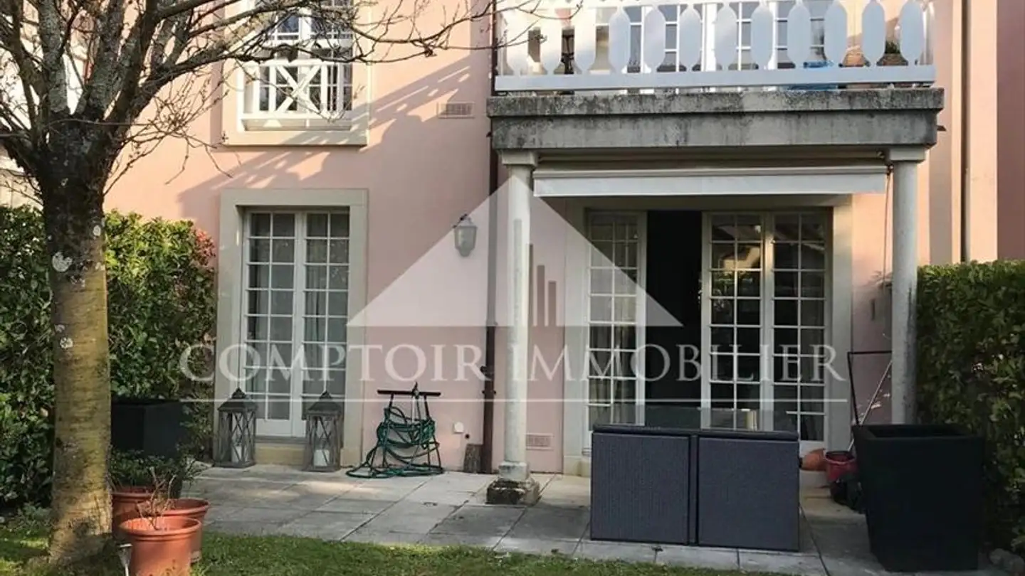 Outdoor parking space for rent - Résidence Du Golf E, 1196 Gland