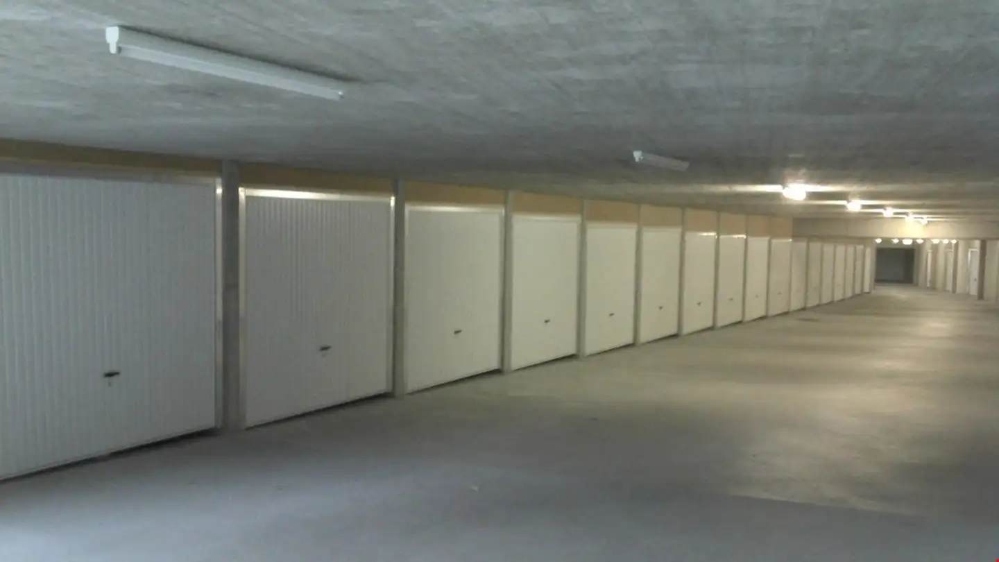 Place de parking extérieure à louer - 5102 Rupperswil - Photo 2