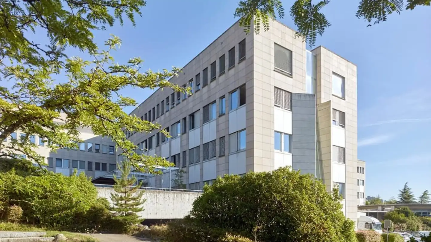 Commercial à louer - 2000 Neuchâtel