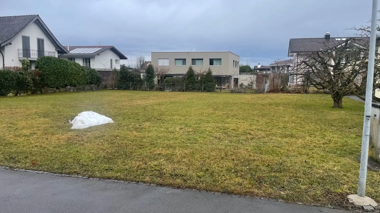 Constructible plot for sale - 8855 Wangen SZ