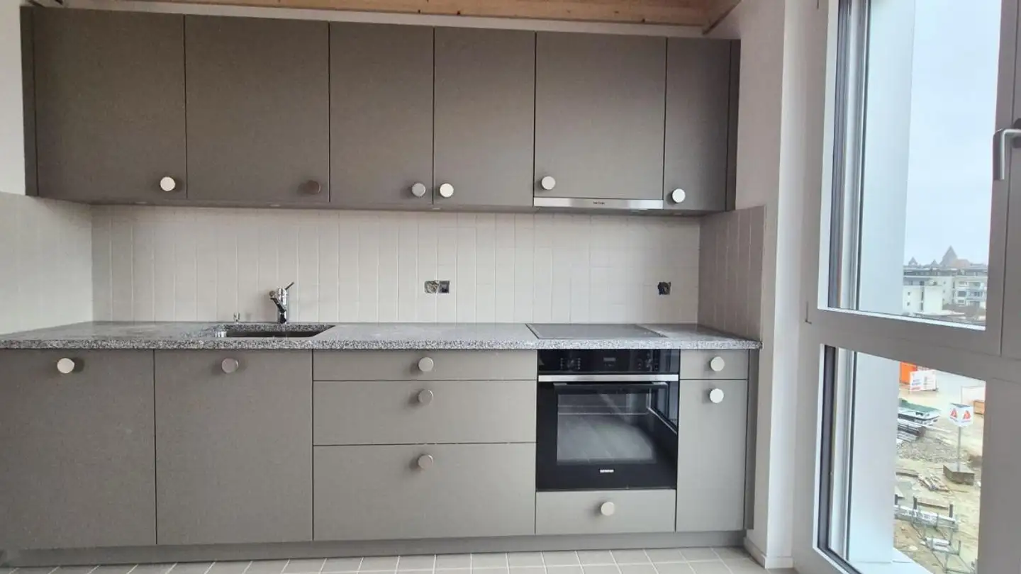 Wohnung mieten - Place De La Gare, 1470 Estavayer-le-Lac - Foto 2