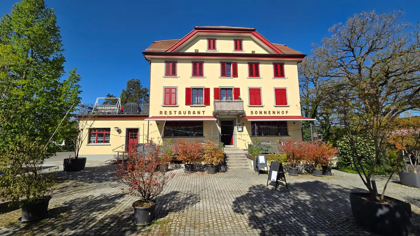 Restaurant for rent - Bergstrasse 91, 8707 Uetikon am See