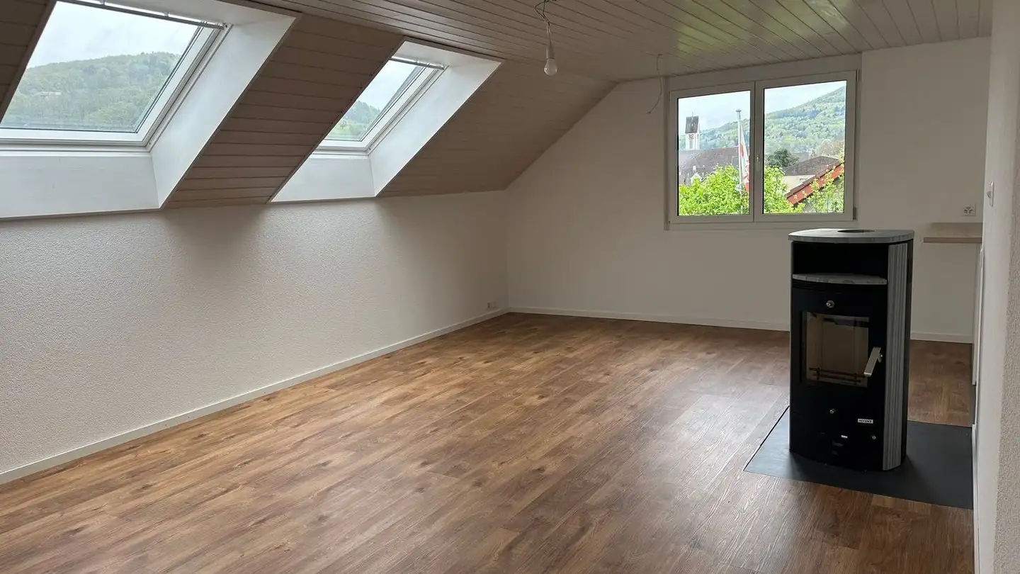 Attique à louer - Cheibenhölzliweg, 4314 Zeiningen - Photo 2