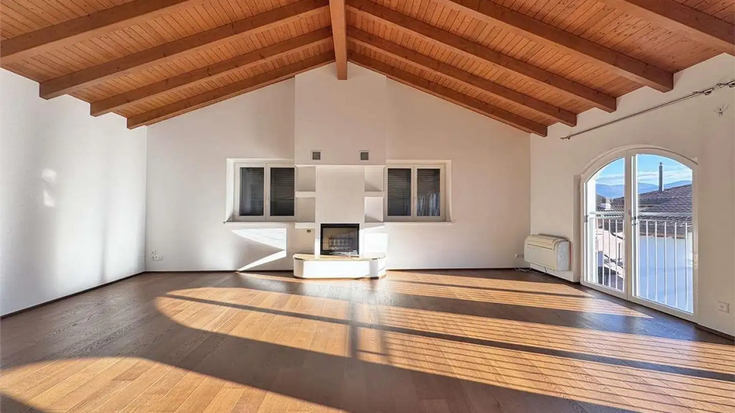 Appartement à louer - 6984 Pura