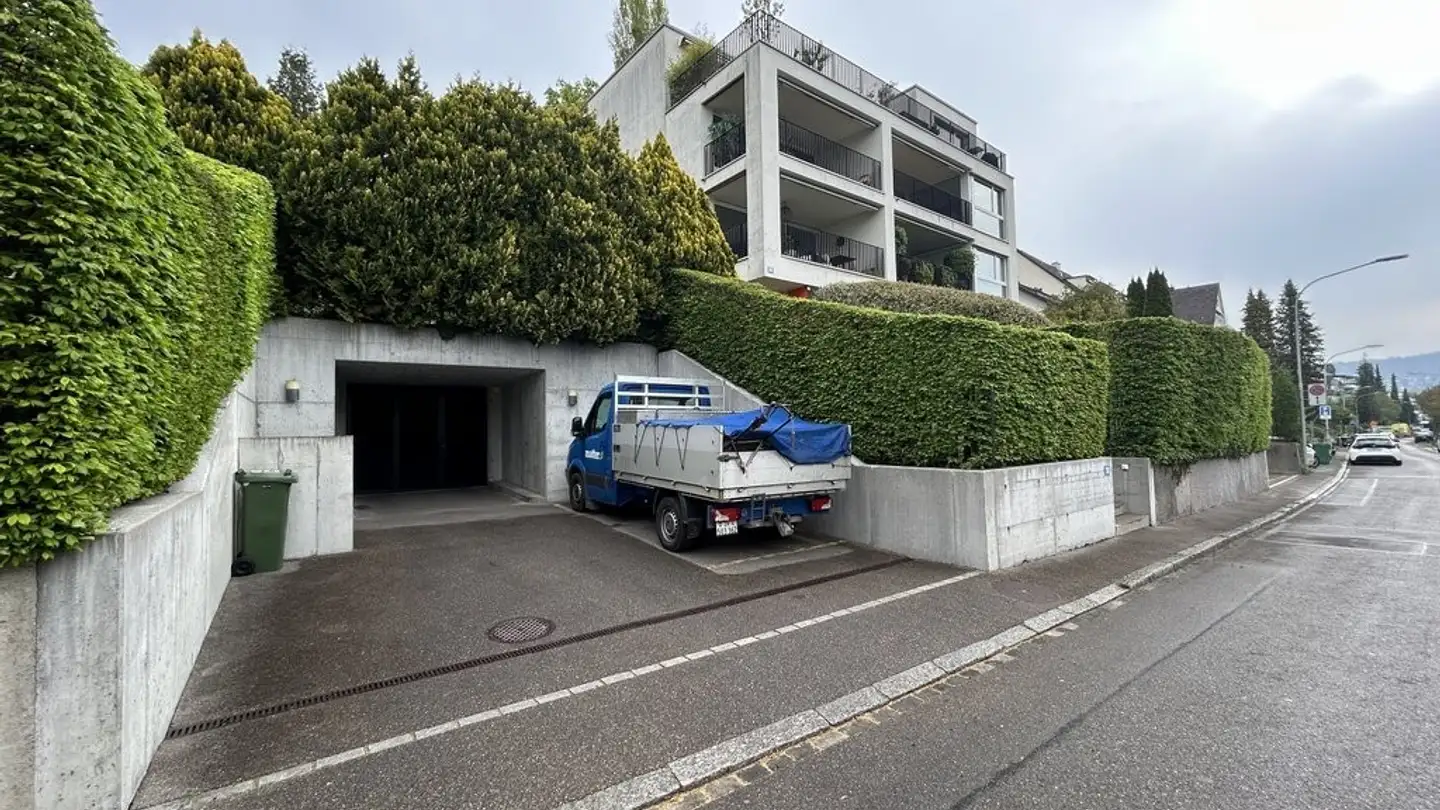 Single garage for rent - Ackersteinstrasse, 8049 Zürich