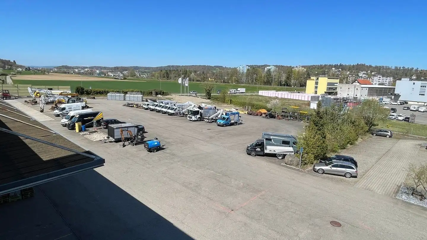 Commercial for rent - Zürichstrasse, 8303 Bassersdorf - Photo 2