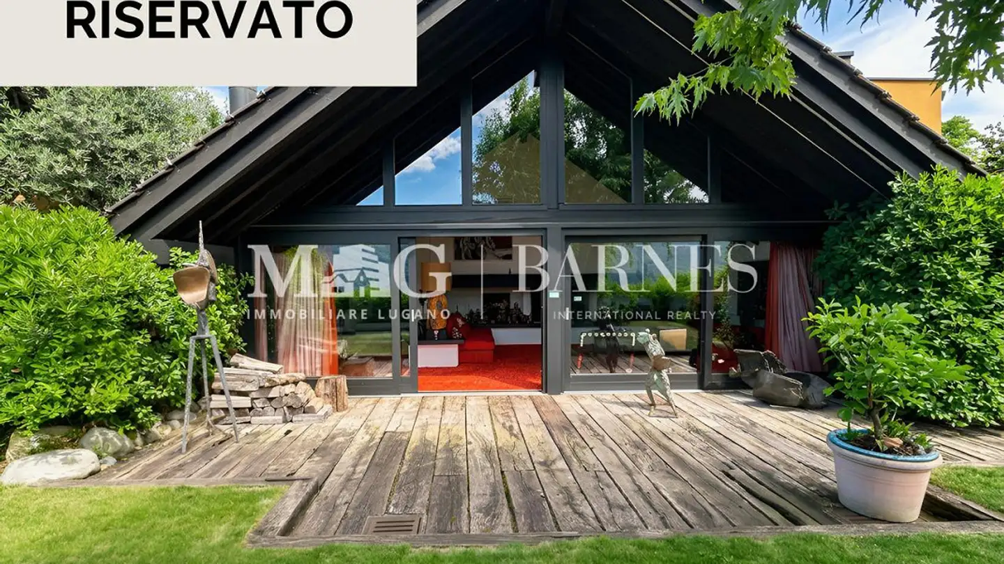 Villa for sale - 6949 Comano