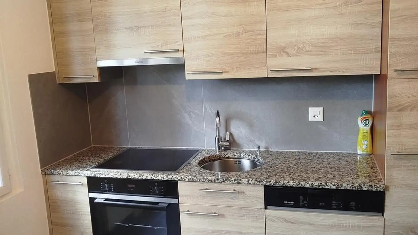 Appartamento in affitto - Rue Du Clos-De-Serrières 12, 2000 Neuchâtel