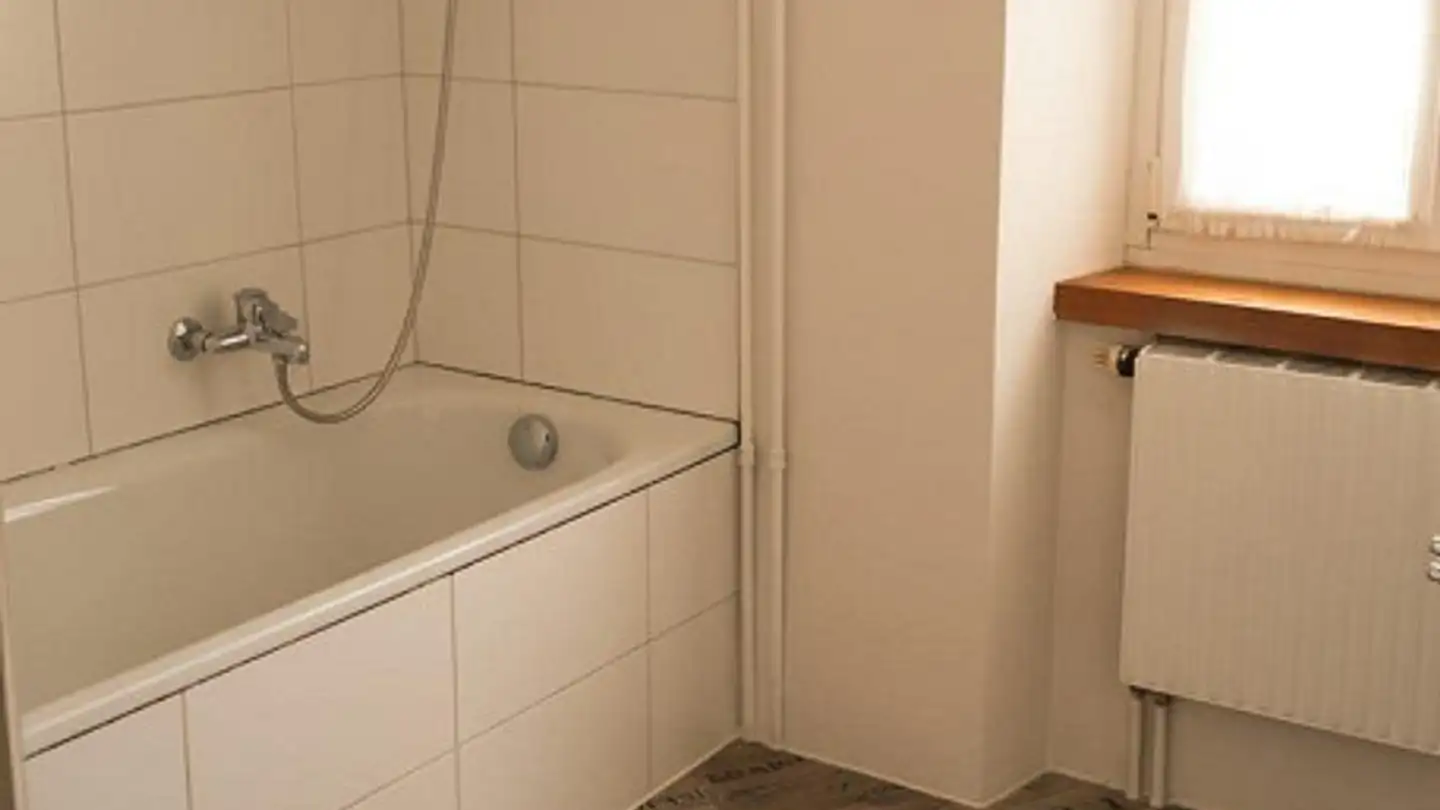 Apartment for rent - Oberdorfstrasse 1, 7402 Bonaduz - Photo 2