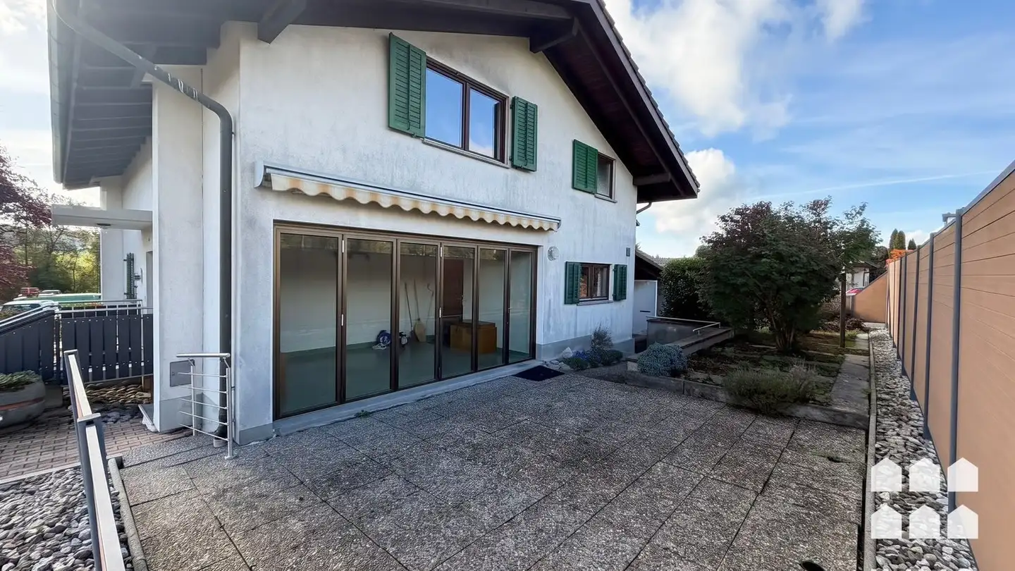 Maison individuelle à louer - Alte Bernstrasse 39, 3253 Schnottwil