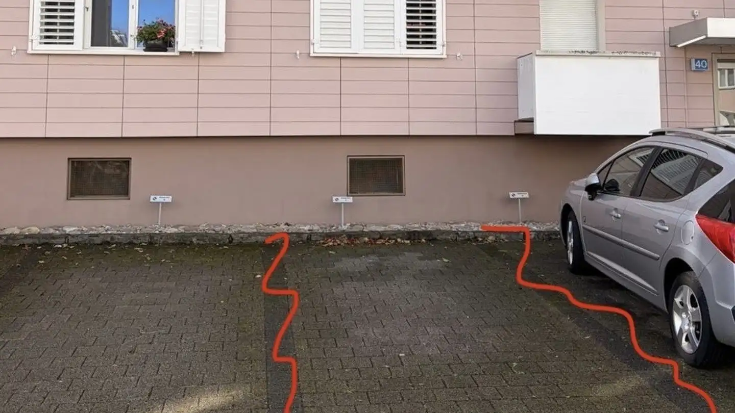 Outdoor parking space for rent - Saatlenstrasse 38, 8051 Zürich - Photo 2