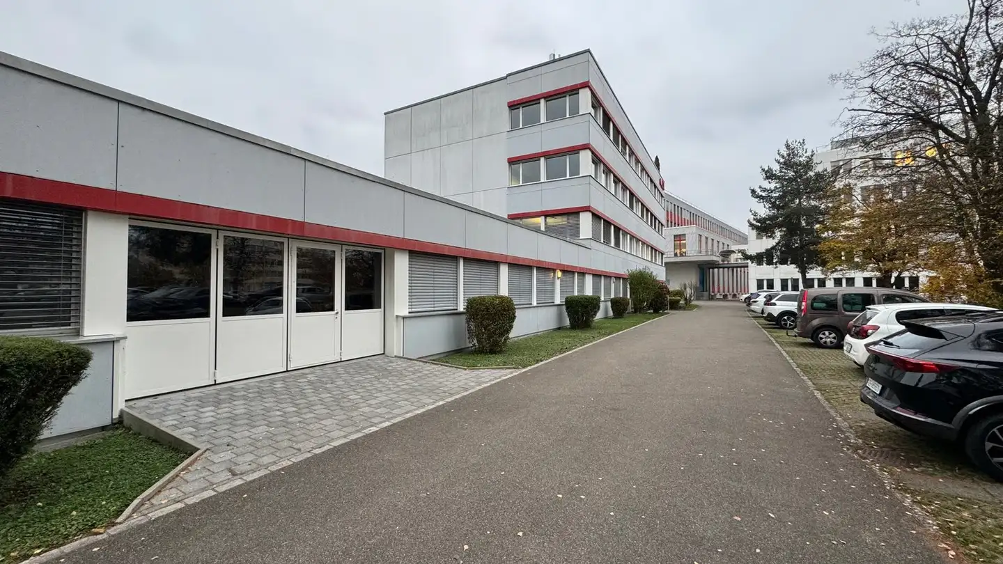 Bürofläche mieten - Eschenstrasse 6, 8603 Schwerzenbach - Foto 2