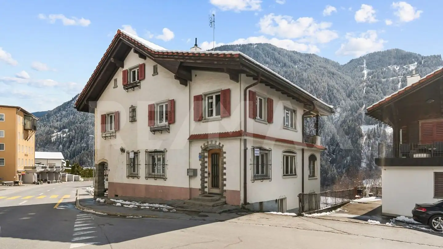 Residential building for sale - Via Sursilvana 45, 7172 Rabius
