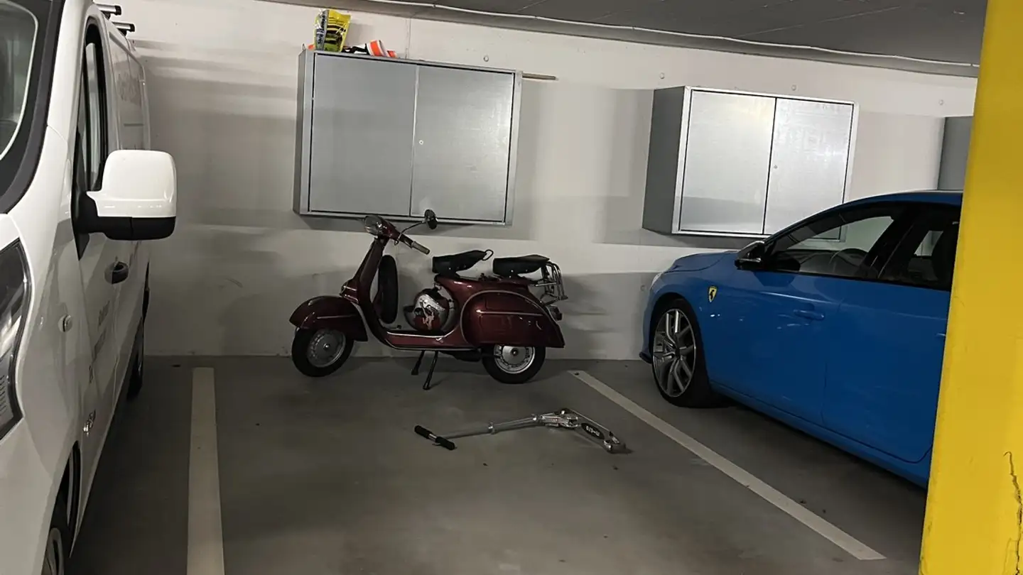 Outdoor parking space for rent - 6330 Cham