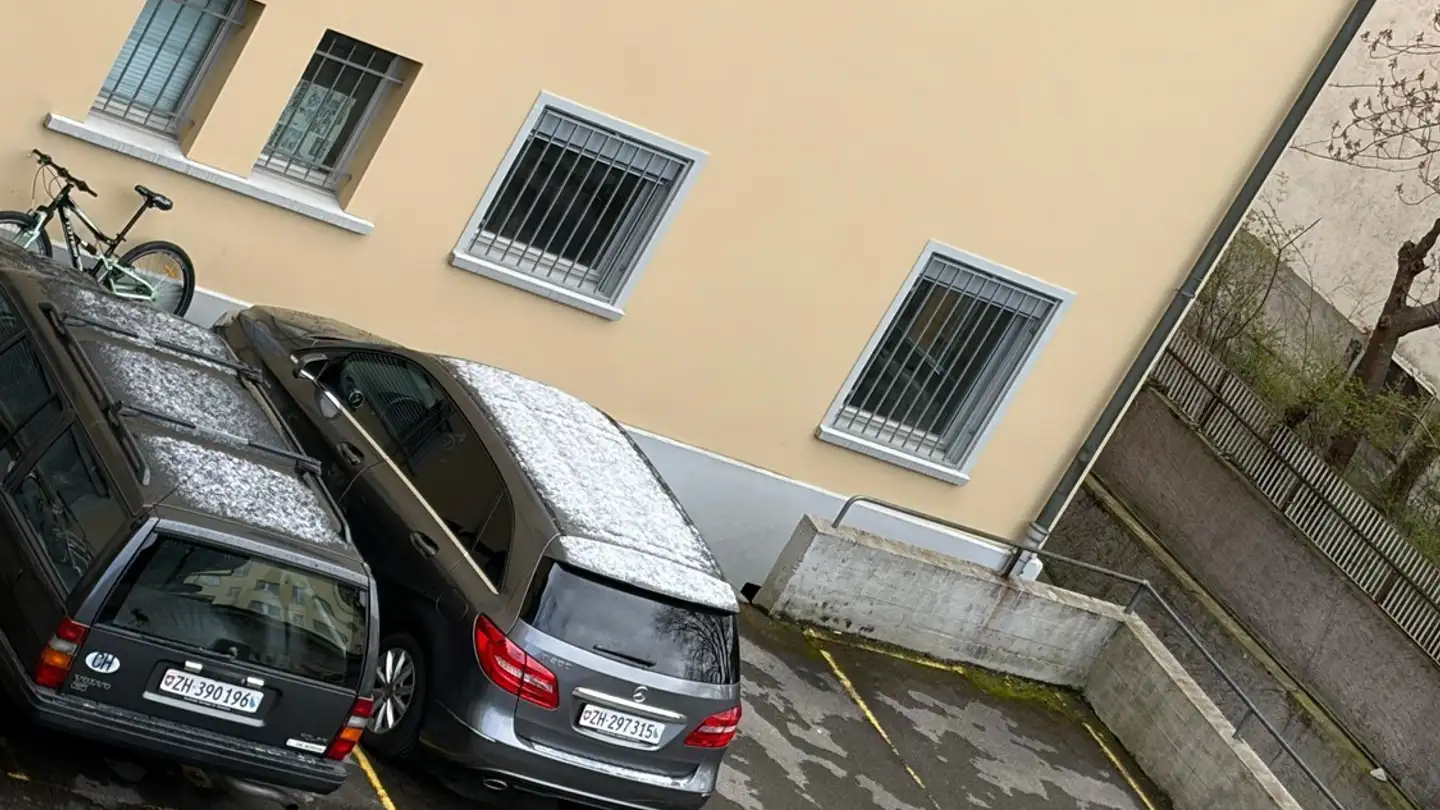 Parcheggio esterno in affitto - Manessestrasse 118, 8045 Zürich