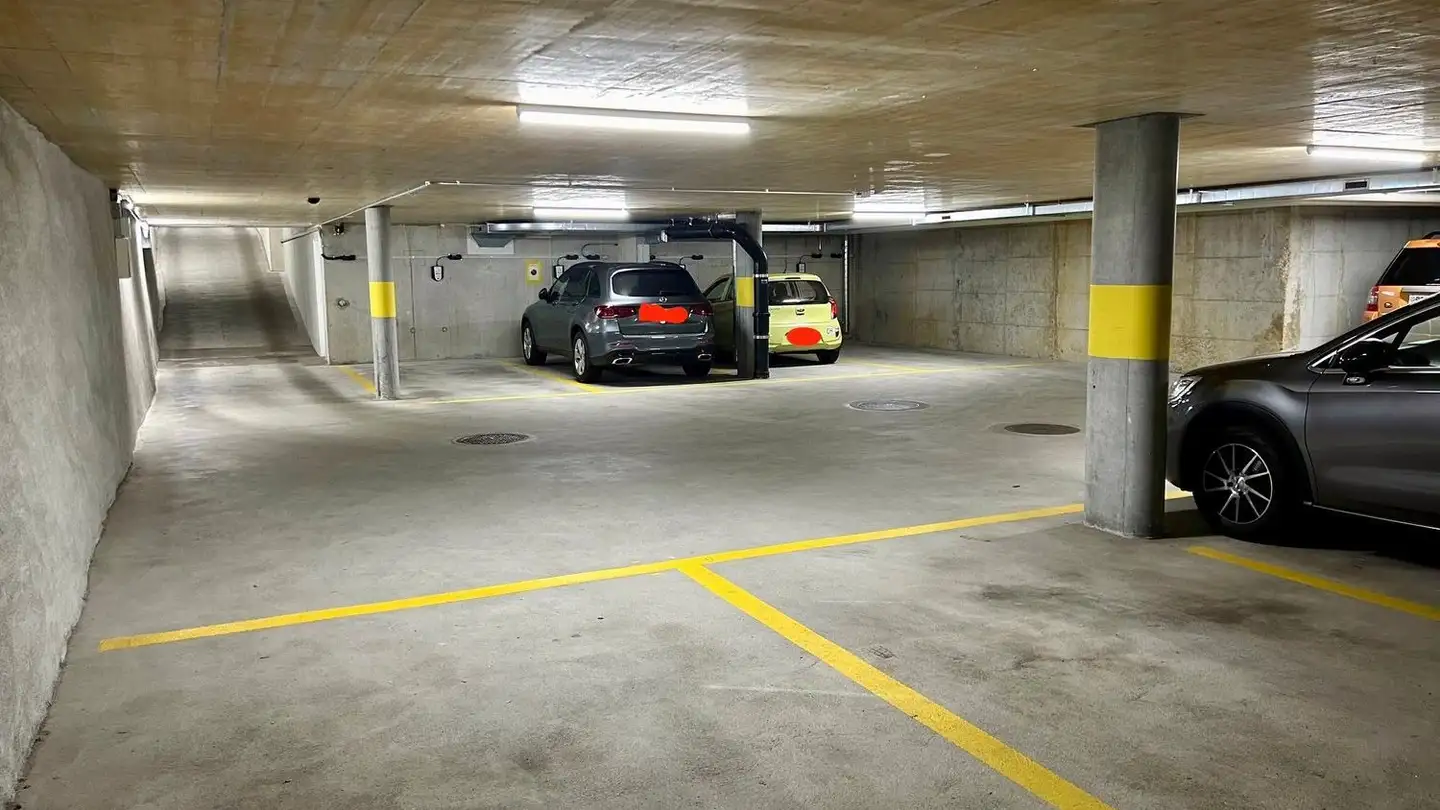 Tiefgaragenstellplatz mieten - Frobenstrasse 38, 4053 Basel