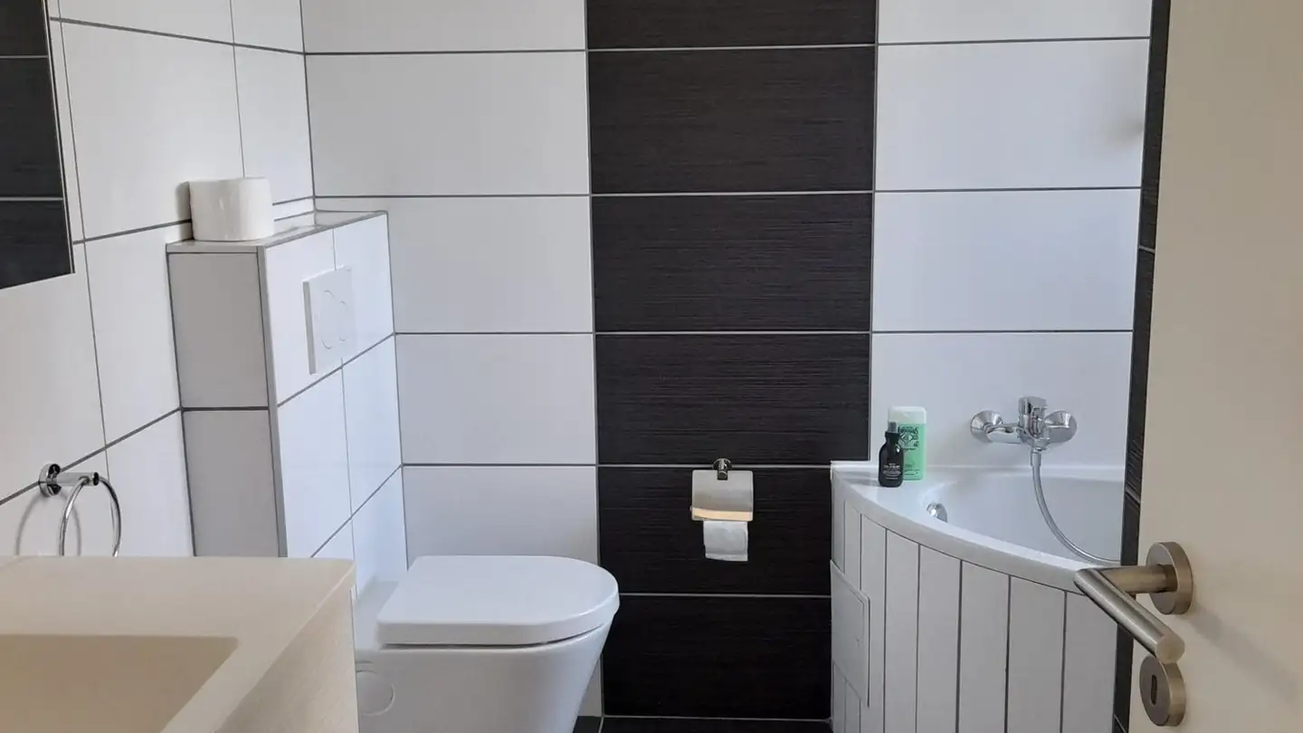 Apartment for rent - Friedhofstrasse 19, 4127 Birsfelden - Photo 2