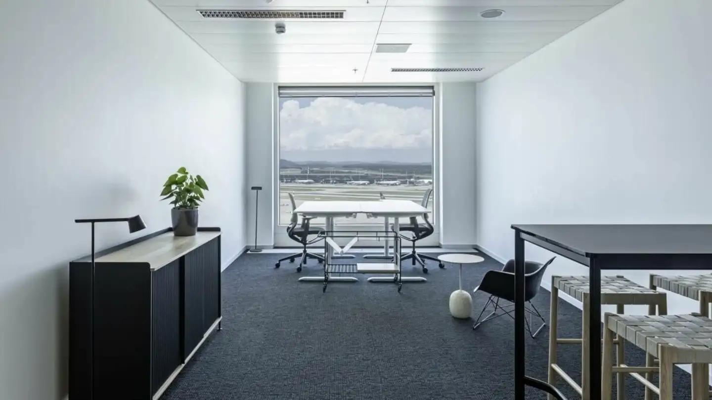 Office space for rent - Hotelstrasse 1, 8302 Kloten - Photo 2